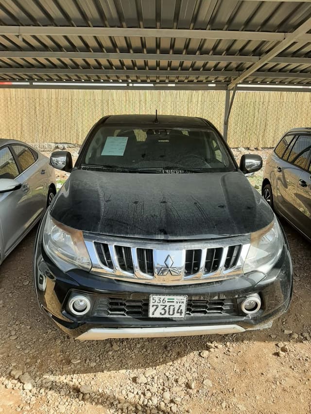 ميتسوبيشيL200